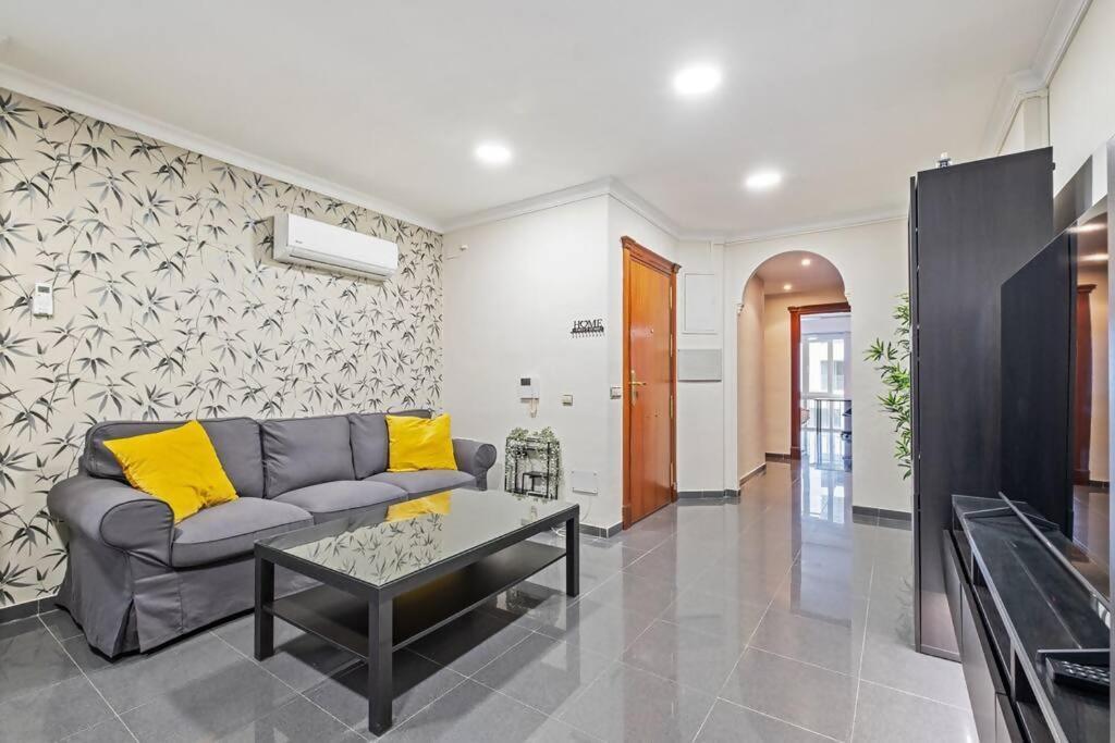 Piso En Atarazanas Apartment มาลากา ภายนอก รูปภาพ