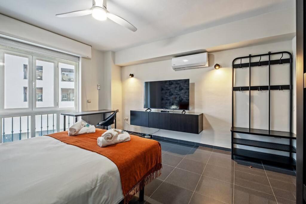 Piso En Atarazanas Apartment มาลากา ภายนอก รูปภาพ